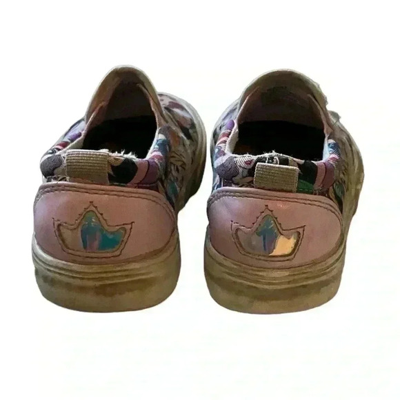 Ground Up Disney Princess Slip on Sneaker, Kid Size 11, Good Condition - Picture 8 of 8